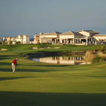 Theseus Village - 2 Bed With Pool View, Aphrodite Hills クークリア