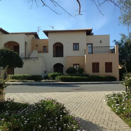 Daire Theseus Village - 2 Bed With Pool View, Aphrodite Hills *