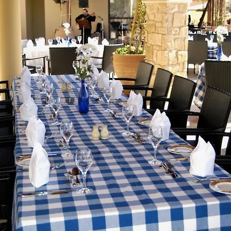 Appartement Theseus Village - 2 Bed With Pool View, Aphrodite Hills *