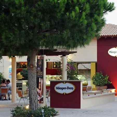 Theseus Village - 2 Bed With Pool View, Aphrodite Hills