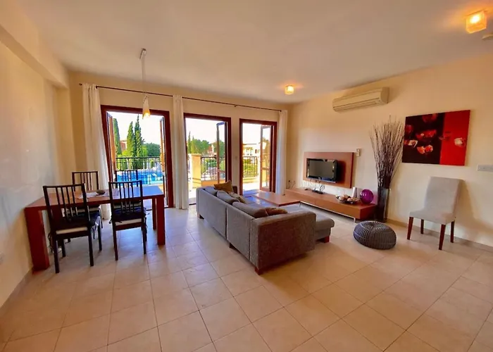 Lägenhet Theseus Village - 2 Bed With Pool View, Aphrodite Hills