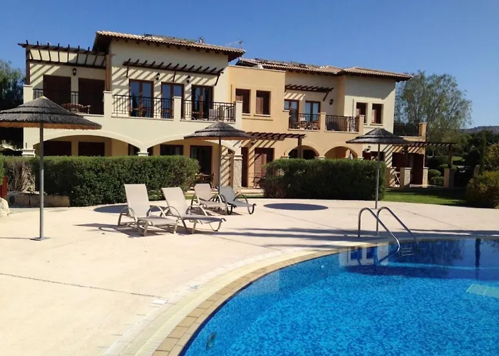 Theseus Village - 2 Bed With Pool View, Aphrodite Hills