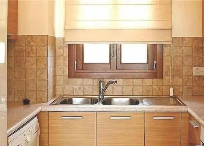 Lägenhet Theseus Village - 2 Bed With Pool View, Aphrodite Hills Kouklia