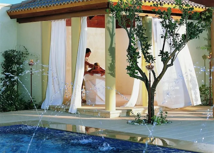 Theseus Village - 2 Bed With Pool View, Aphrodite Hills Lägenhet *