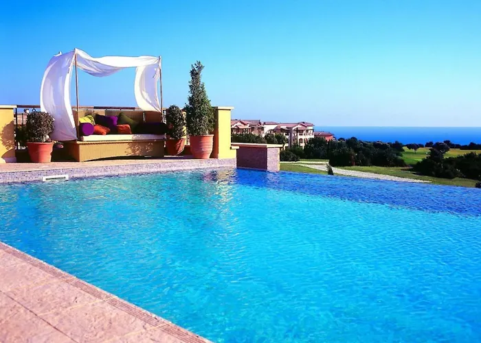 Lägenhet Theseus Village - 2 Bed With Pool View, Aphrodite Hills Kouklia