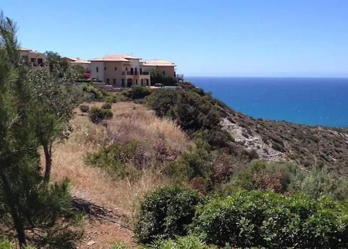 Theseus Village - 2 Bed With Pool View, Aphrodite Hills Kouklia